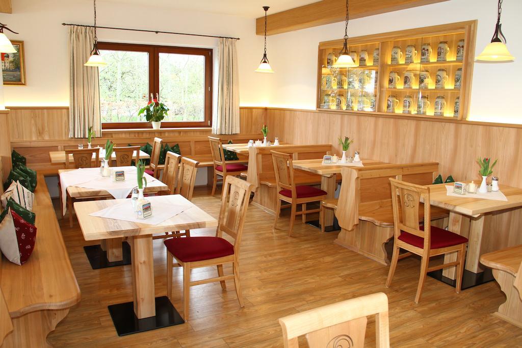 Hotel-Gasthof Kramerwirt Irschenberg Eksteriør bilde